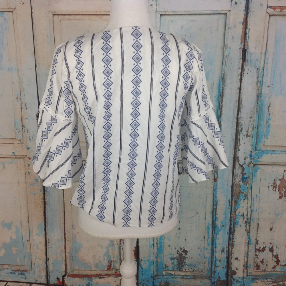 Boho blouse 3/4 bell sleeve - Picture 2 of 2